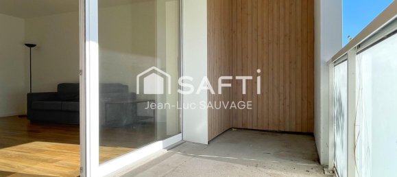 Studio in Lille, France No. 229752 6