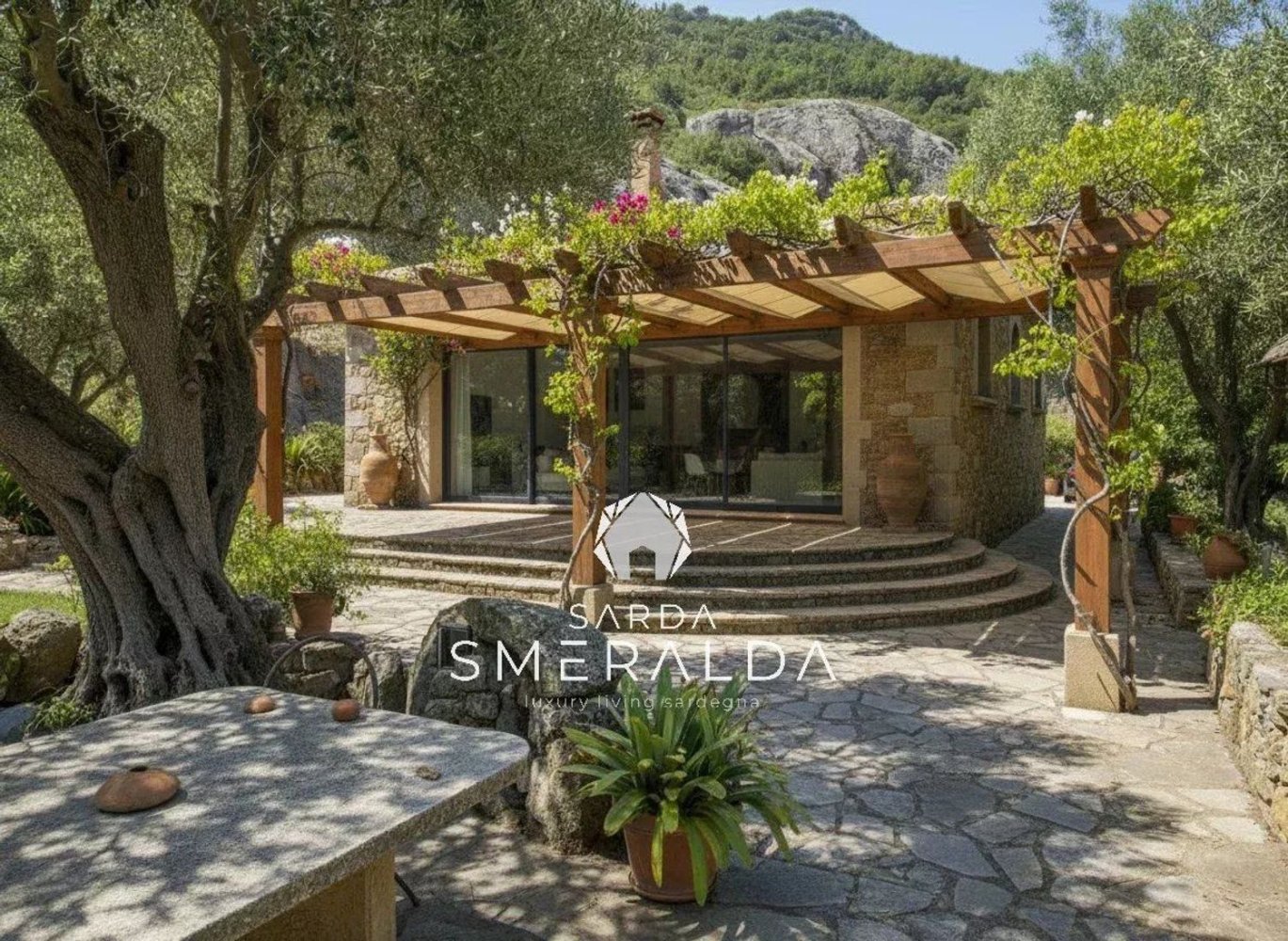 5 chambres Villa à Olbia, Italy No. 355818