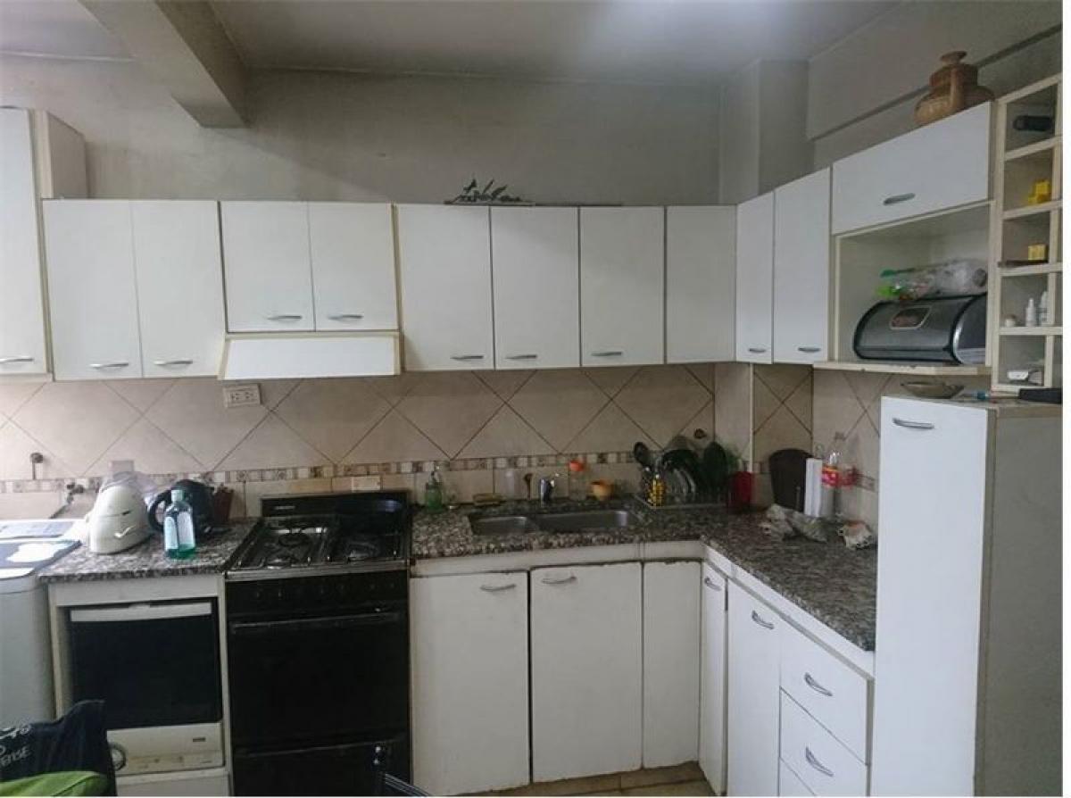 2 bedrooms Apartment in Moron, Argentina No. 54788