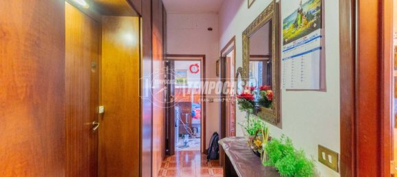 1 chambre Appartement à Milan, Italy No. 313927 2