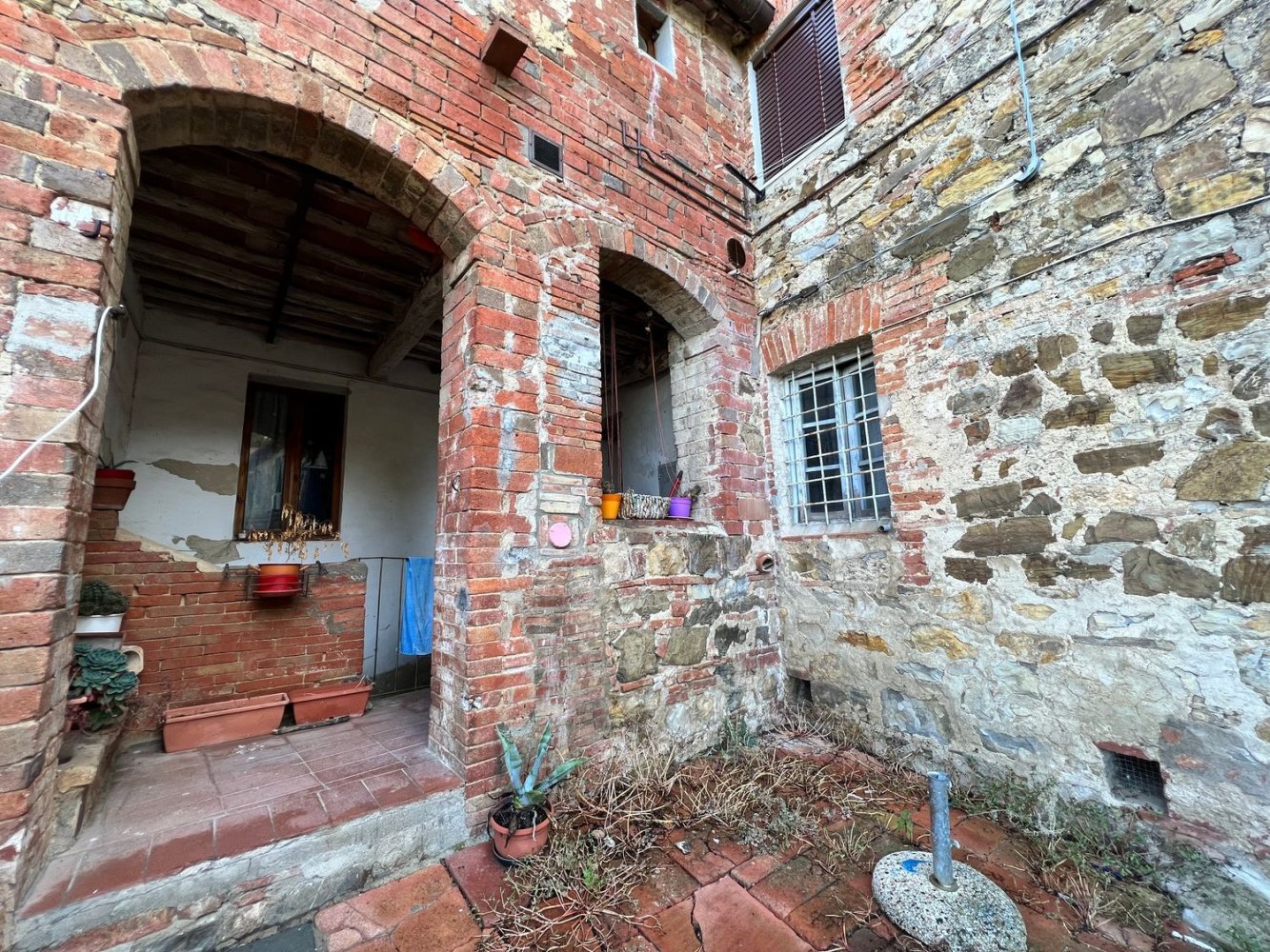 5 rooms Apartment in Castelnuovo Berardenga, Italy No. 110409