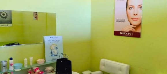 1-salle Propriété commerciale à Castello d'Argile, Italy No. 211187 11