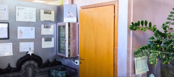 1-salle Propriété commerciale à Castello d'Argile, Italy No. 211187 6