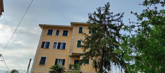 Apartamento de 2 divisões em Rapallo, Italy N.º 192332 2
