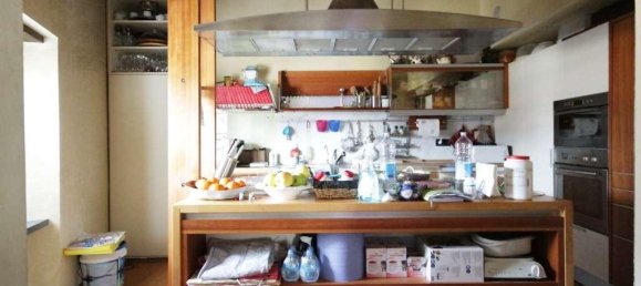 Apartamento de 4 habitaciónes en Massa, Italy No. 109108 9