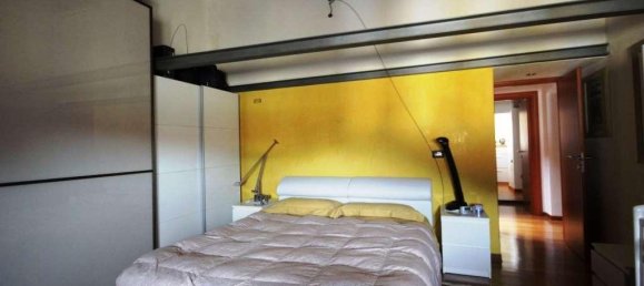 Apartamento de 4 habitaciónes en Massa, Italy No. 109108 16