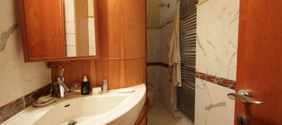 Apartamento de 4 habitaciónes en Massa, Italy No. 109108 11