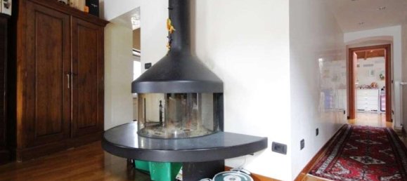 Apartamento de 4 habitaciónes en Massa, Italy No. 109108 5