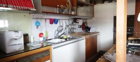 Apartamento de 4 habitaciónes en Massa, Italy No. 109108 7
