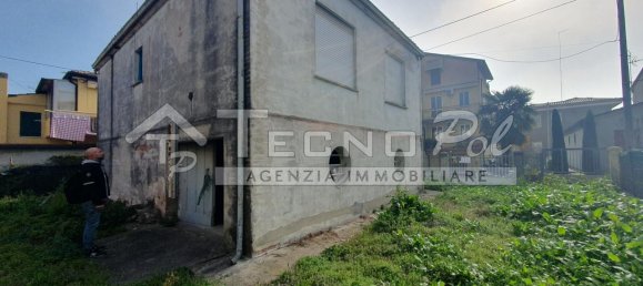 4 rooms House in Padua, Italy No. 232853 2