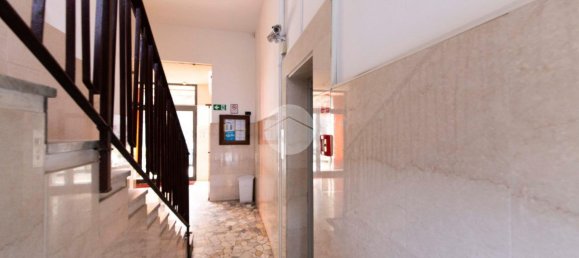 2-salle Appartement à Milan, Italy No. 246450 4