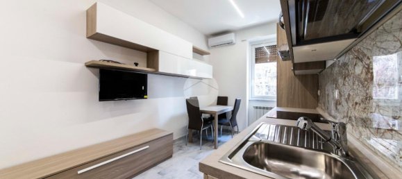 2-salle Appartement à Milan, Italy No. 246450 16