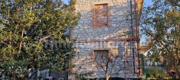 8-Zimmer Haus in Castiglione del Lago, Italy, Nr. 125036 5