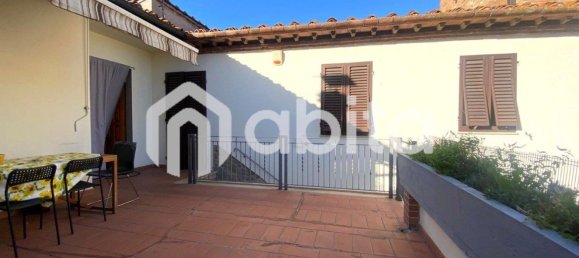 7-Zimmer Wohnung in Terranuova Bracciolini, Italy, Nr. 299692 2