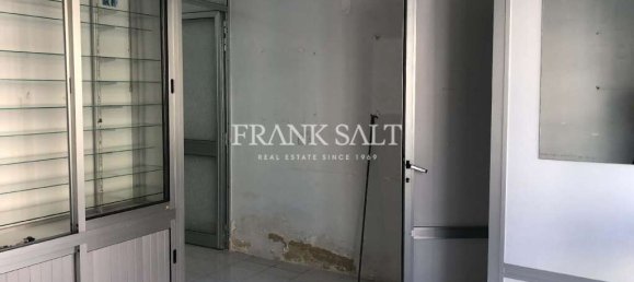 Tienda en Zebbug, Malta 26 m² No. 12678 3