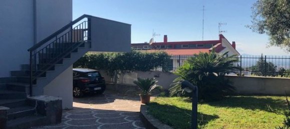 Bâtiment à Marano di Napoli, Italy 400m² No. 86184 4