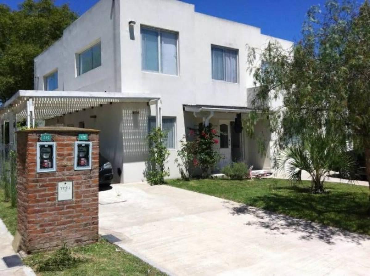 5 bedrooms House in Tigre, Argentina No. 90161