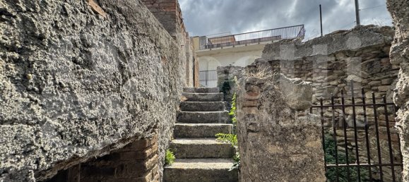 5 rooms House in Villafranca Tirrena, Italy No. 363255 6