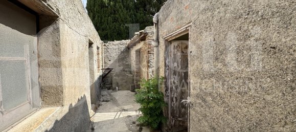 5 rooms House in Villafranca Tirrena, Italy No. 363255 11