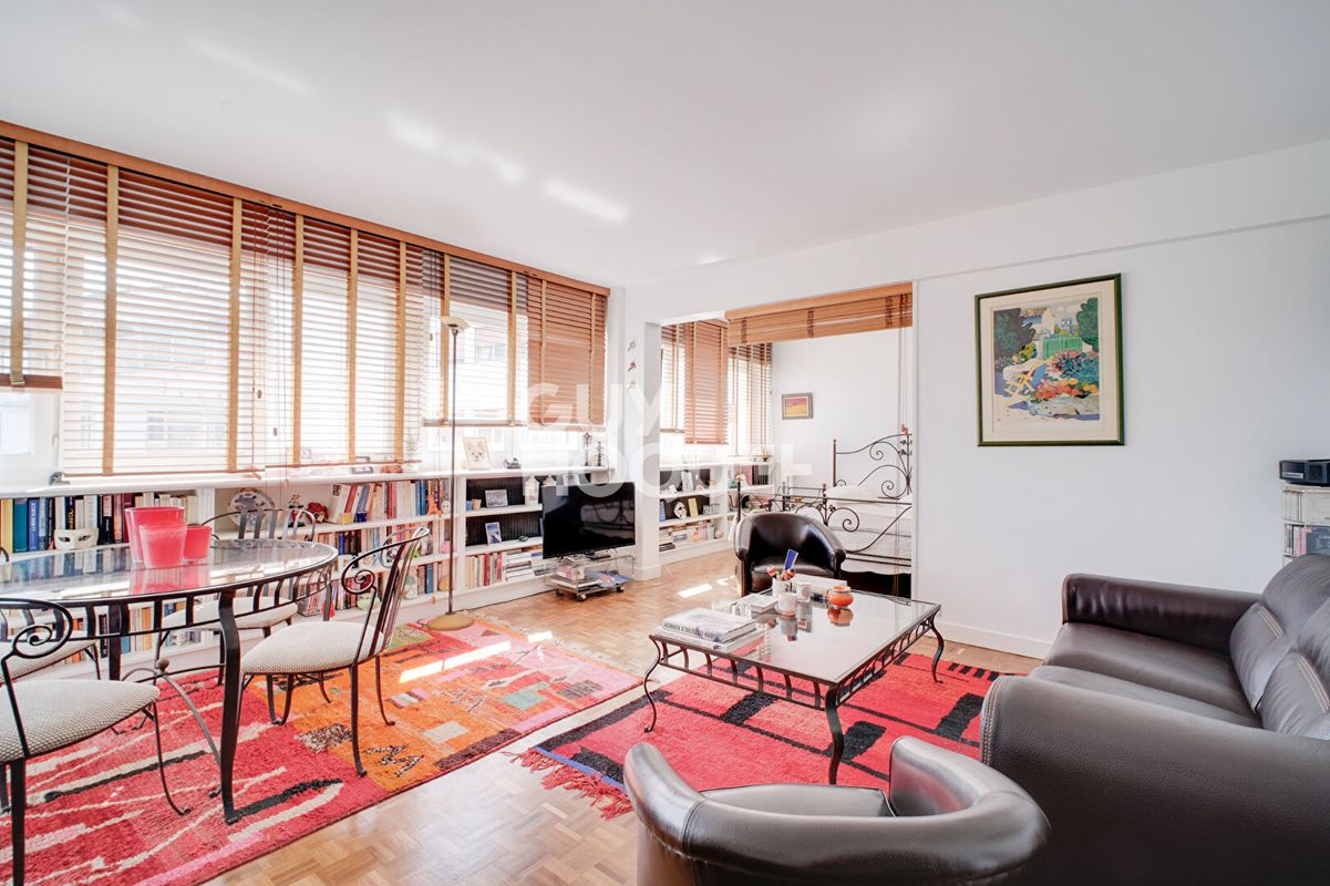 1 bedroom Apartment in Paris, France No. 298174