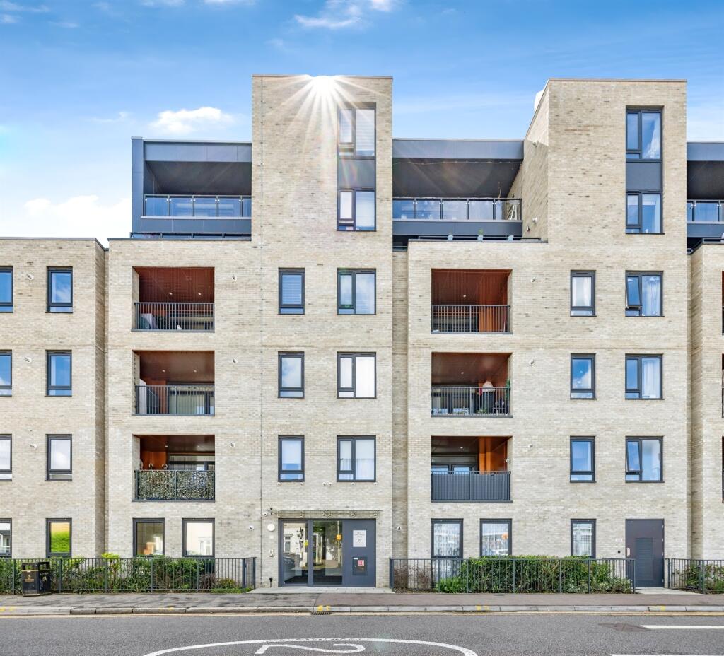 2 bedrooms Apartment in Watford, United Kingdom No. 6176