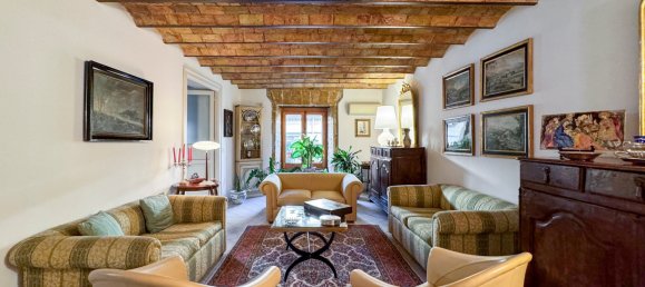 3 bedrooms Apartment in Palermo, Italy No. 266218 3