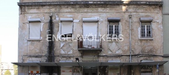 9 bedrooms Building in Lisbon, Portugal No. 129056 3