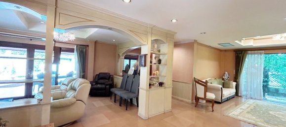 6 bedrooms House in Chiang Mai, Thailand No. 23373 4