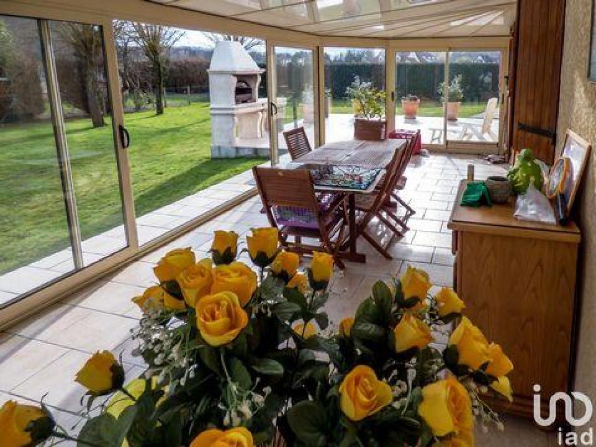 5 bedrooms House in Courtenay, France No. 30505