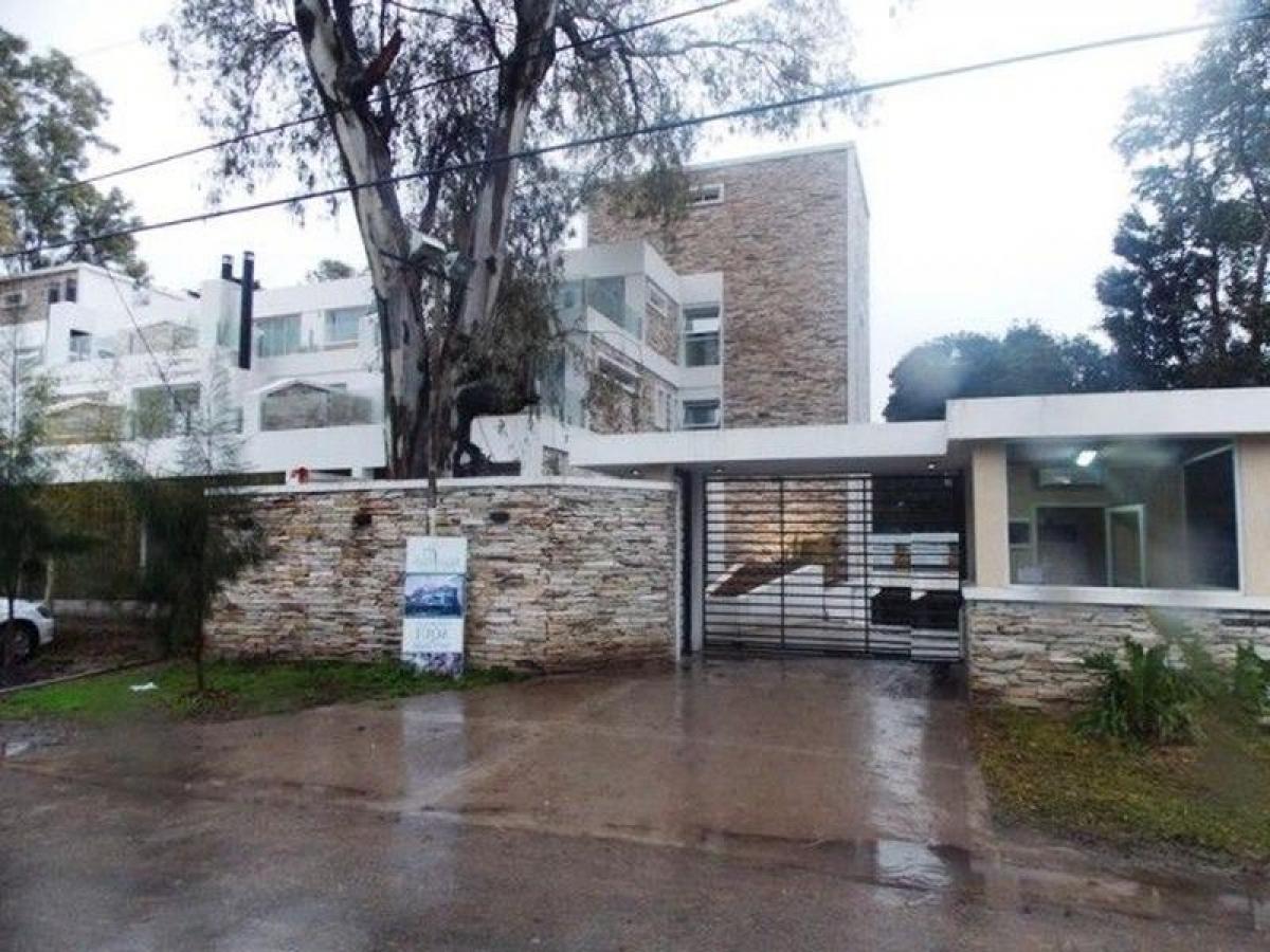 Estudio en Esteban Echeverría, Argentina No. 57002