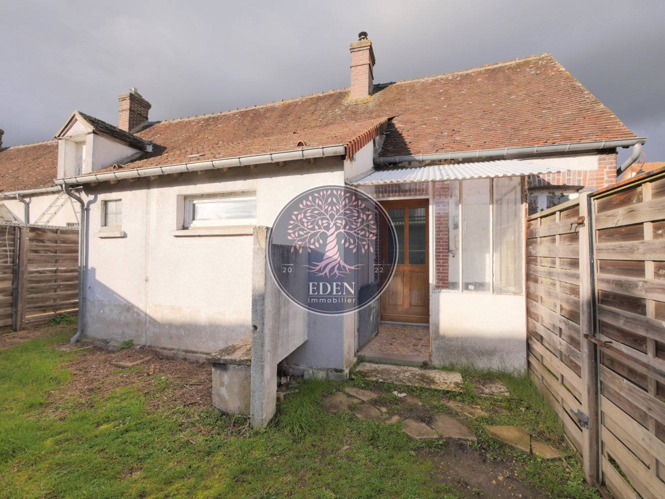 Casa de 2 dormitorios en Saint-Remy-sur-Avre, France No. 80257