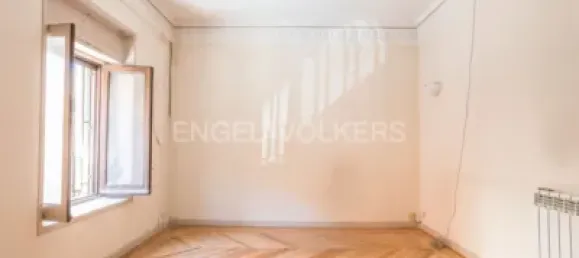 Apartamento de 5 dormitorios en Madrid, Spain No. 176758 25