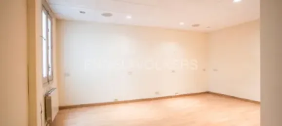 Apartamento de 5 dormitorios en Madrid, Spain No. 176758 17