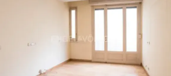 Apartamento de 5 dormitorios en Madrid, Spain No. 176758 7