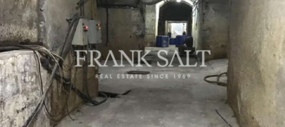  مستودع في Qormi, Malta 4500متر مربع رقم 11937 2