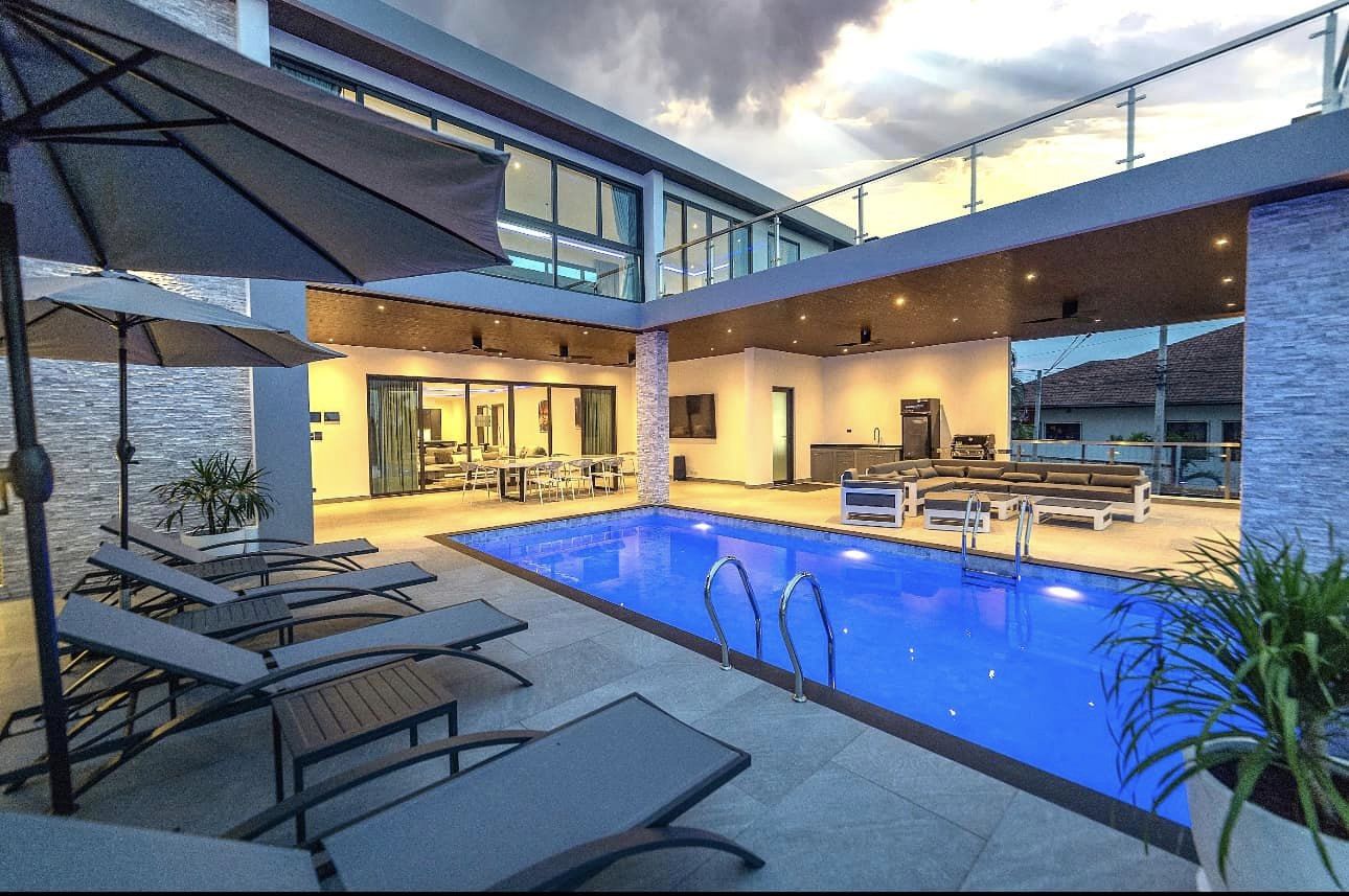 Кафе / ресторан с 6 спальнями в Паттайя, Таиланд № 8913