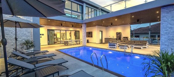 Кафе / ресторан с 6 спальнями в Паттайя, Таиланд № 8913 2