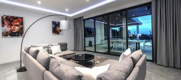 Кафе / ресторан с 6 спальнями в Паттайя, Таиланд № 8913 11