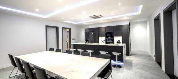 Кафе / ресторан с 6 спальнями в Паттайя, Таиланд № 8913 12