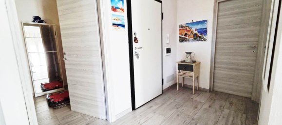 3 bedrooms Apartment in Pomezia, Italy No. 332090 6