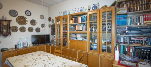 3 Schlafzimmer Haus in Trino, Italy, Nr. 232082 11