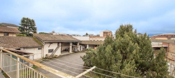 3 Schlafzimmer Haus in Trino, Italy, Nr. 232082 7