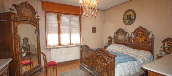 3 Schlafzimmer Haus in Trino, Italy, Nr. 232082 12