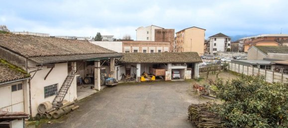 3 Schlafzimmer Haus in Trino, Italy, Nr. 232082 8