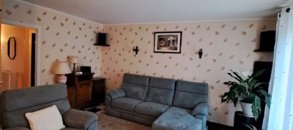 Casa de 4 dormitorios en Coolus, France No. 323957 2