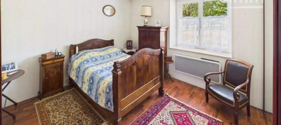 4 chambres Maison de ville à Bourg-des-Comptes, France No. 330796 8