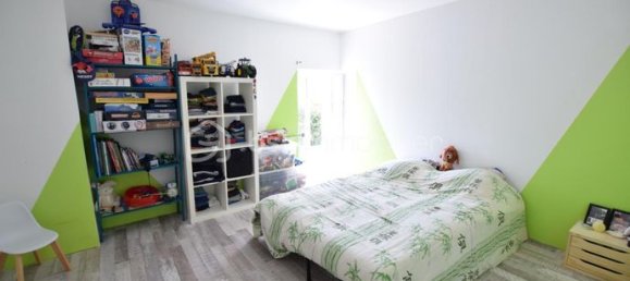 4 Schlafzimmer Haus in Coulommiers, France, Nr. 283521 7