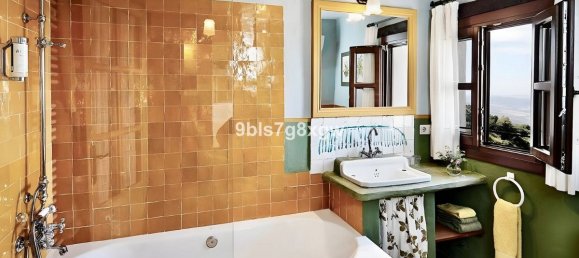 695m² Commercial property in Gaucin, Spain No. 152952 12