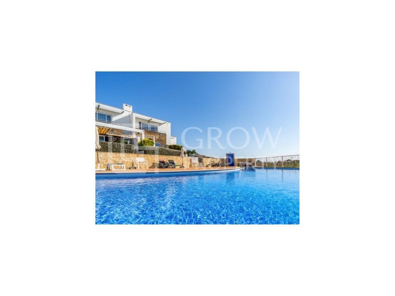 Casa de 2 dormitorios en Albufeira, Portugal No. 303130