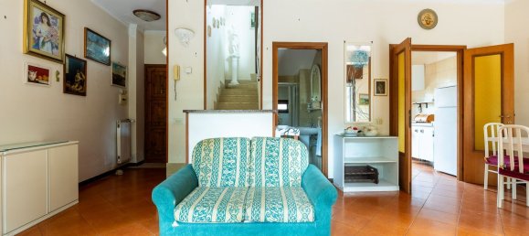 4 bedrooms House in Fiumicino, Italy No. 377567 9